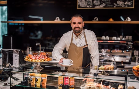 SV Suisse sert chaque année environ neuf millions de tasses de café de qualité bio et équitable dans ses quelque 300 établissements.