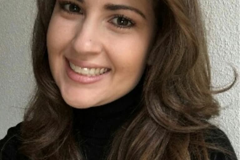 Eine lächelnde Frau