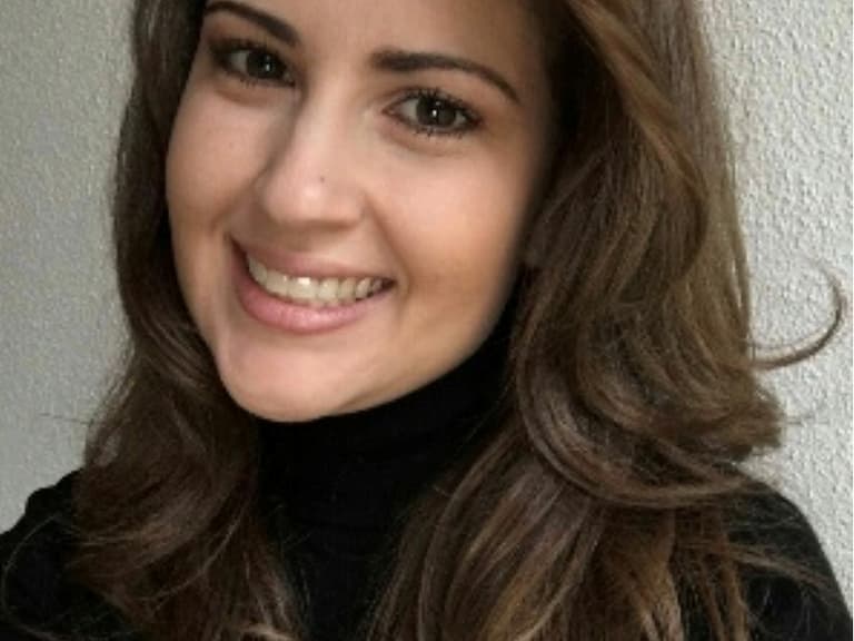 Eine lächelnde Frau