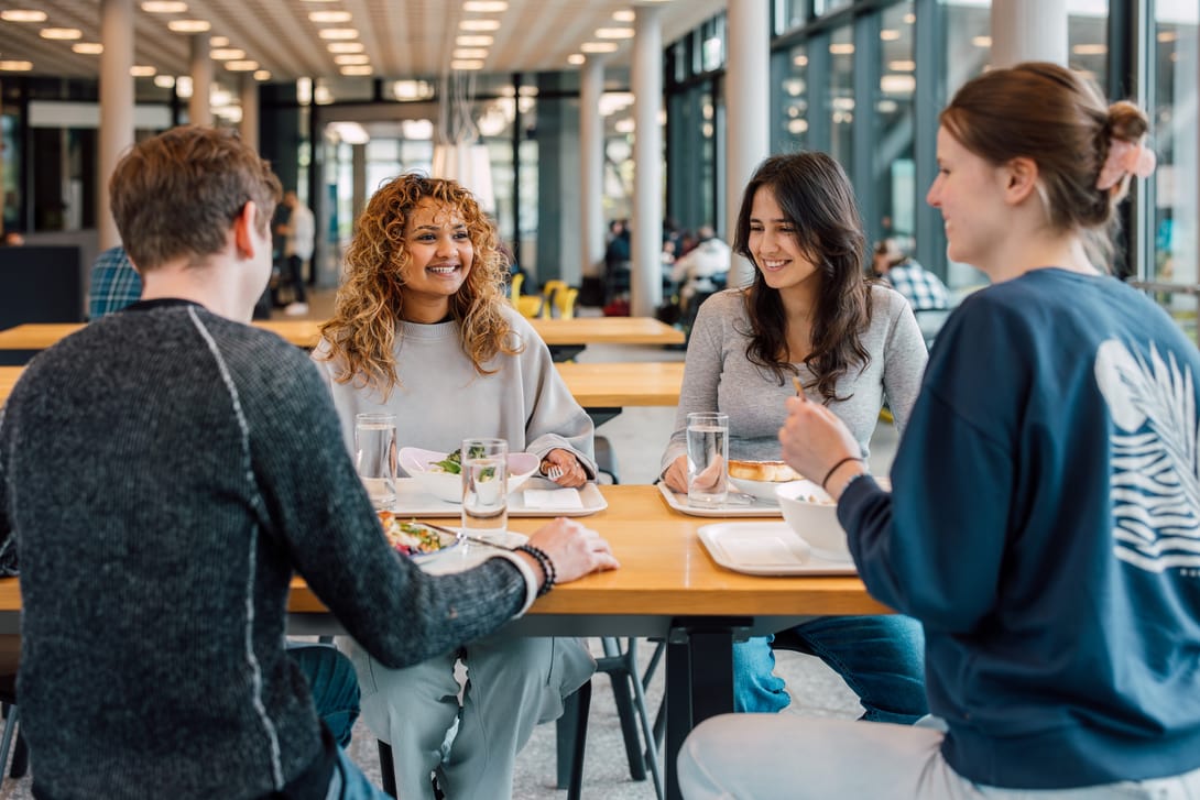 Unser gastronomisches Angebot beinhaltet auch Lösungen für Schulen oder Universitäten. 